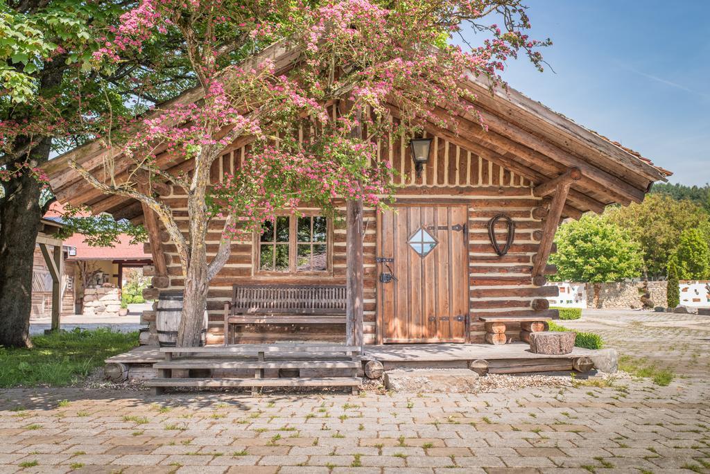 Landhotel und Gasthof Hirsch Hüttenreute Hoßkirch Exterior foto